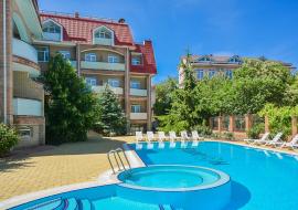    Отдых в Крыму  гостиница в Коктебеле  с бассейном